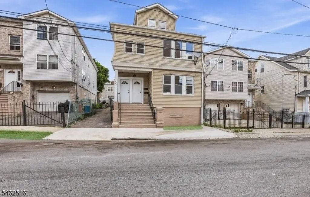 235-237 Lehigh Ave, Newark City