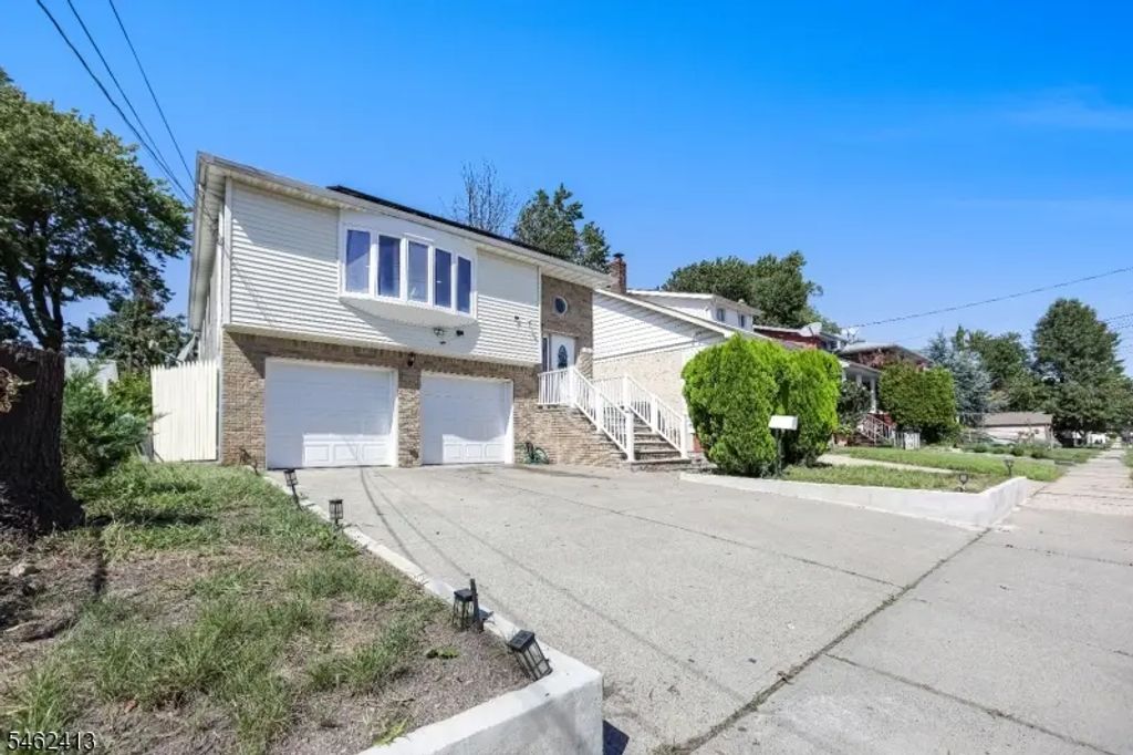 1511 Essex Ave, Linden City