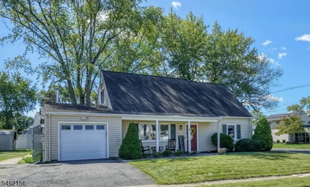 2 Renault Dr, Mount Olive Twp.