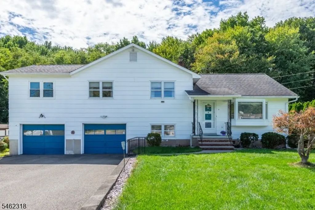4 Sycamore Pl, Fairfield Twp.