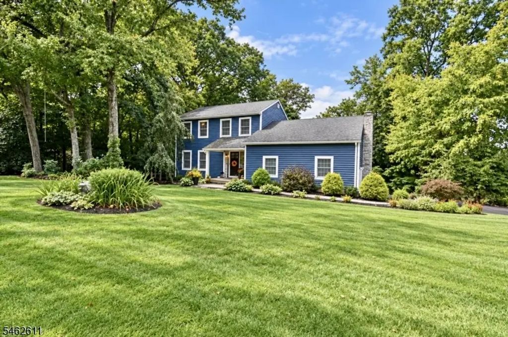 21 Fall Dr, Hardyston Twp.