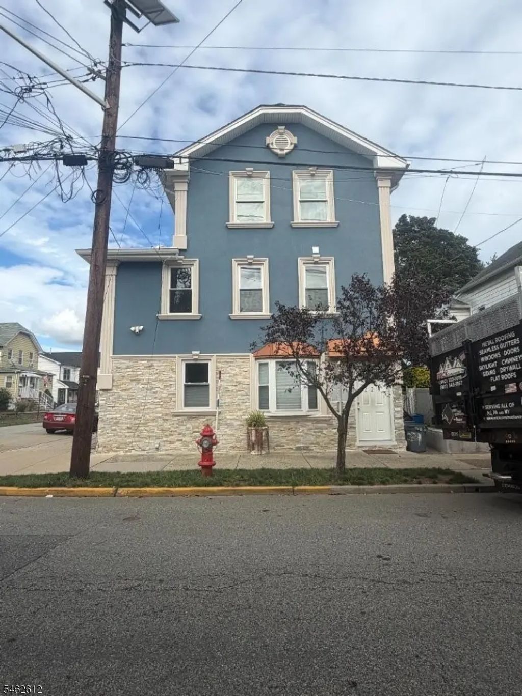 229 Thomas Ave, Lyndhurst Twp.