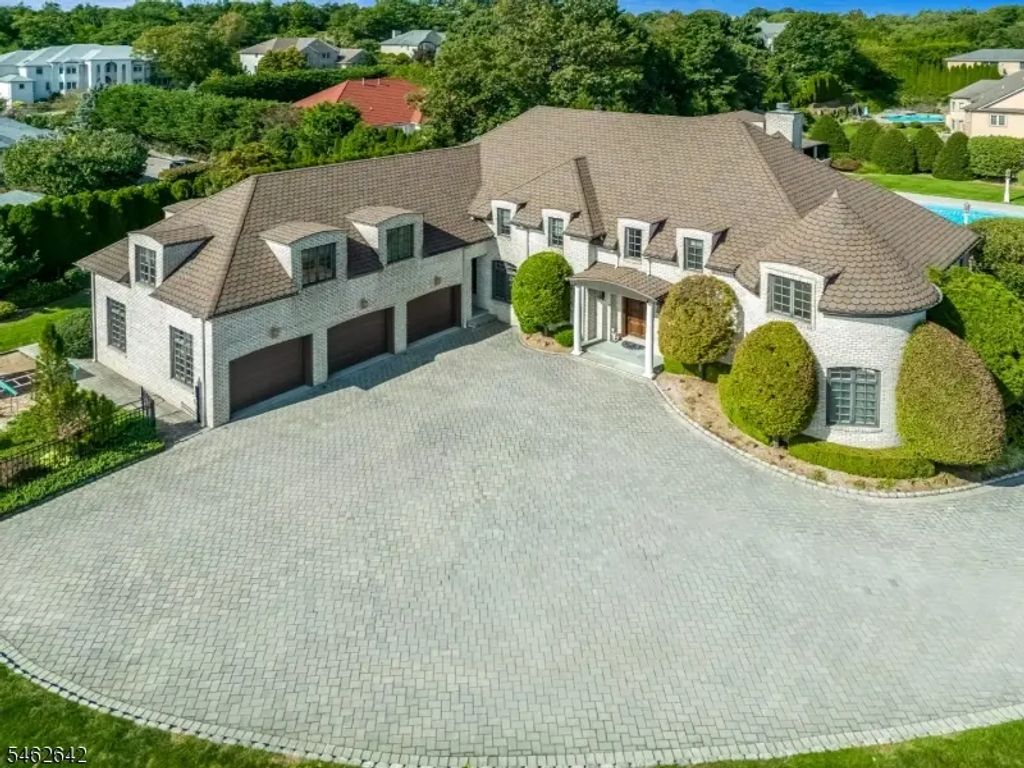 15 Mountainview Ct, Totowa Boro