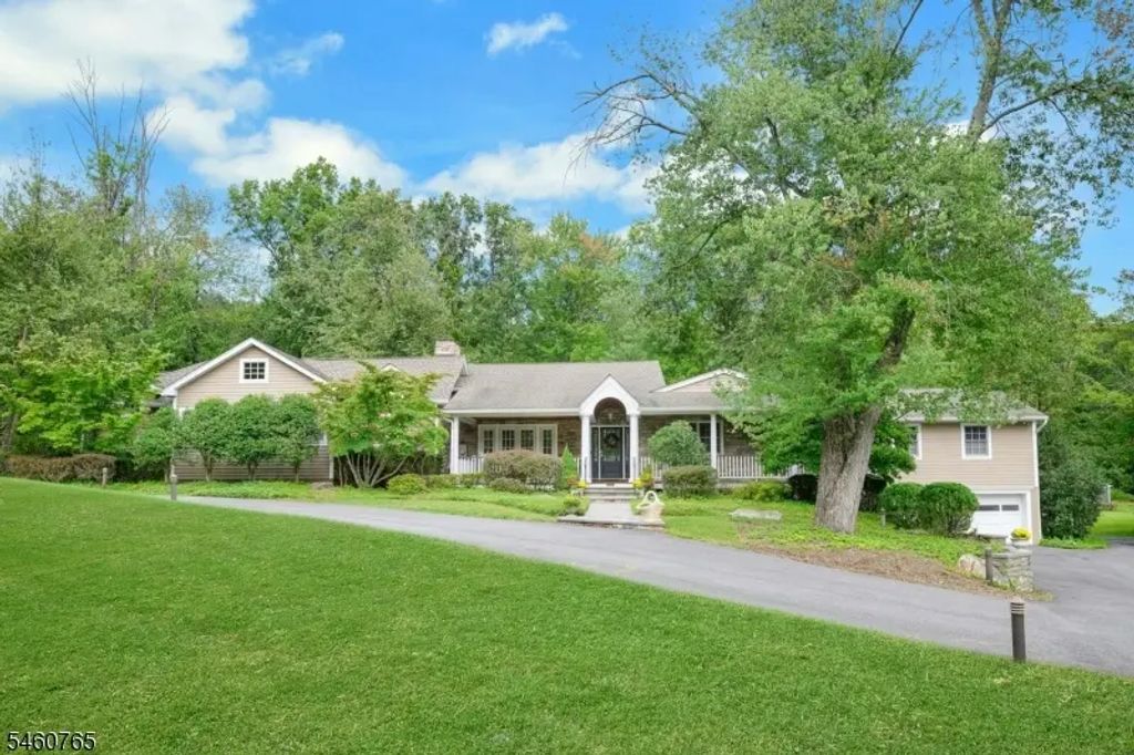 11 Schoolhouse Ln, Mendham Twp.