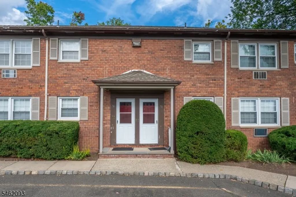 206 Main St Unit 74 B, Millburn Twp.