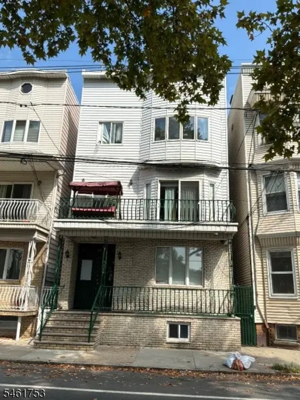 321 Walnut St, Newark City