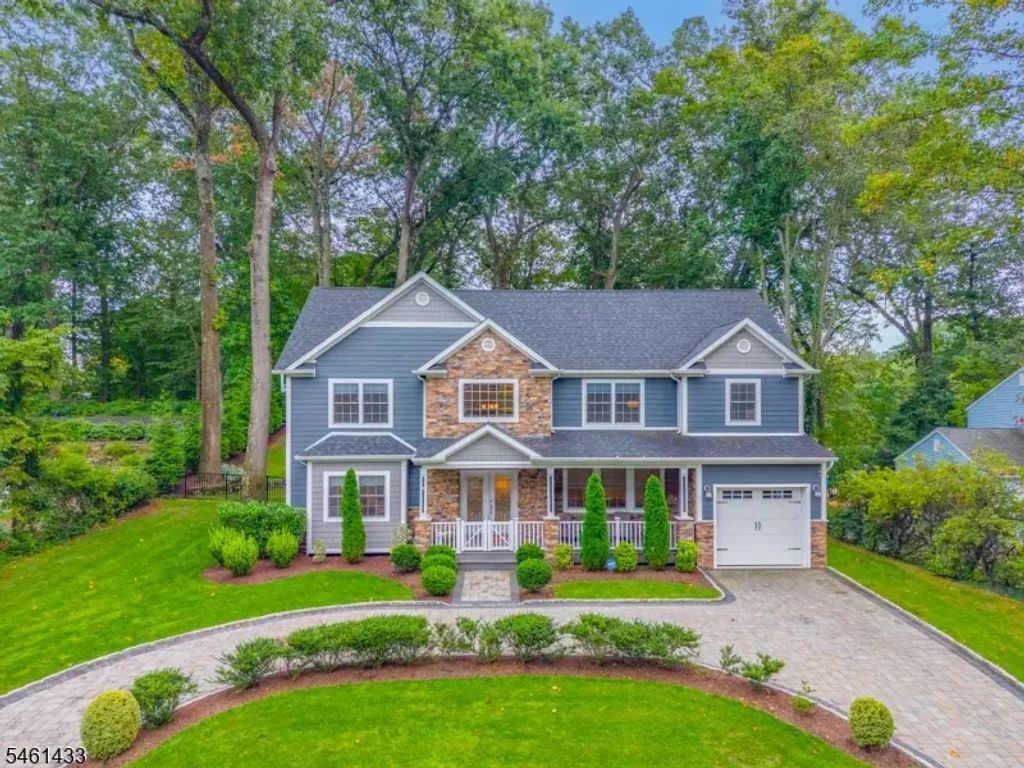 1445 Deer Path, Mountainside Boro