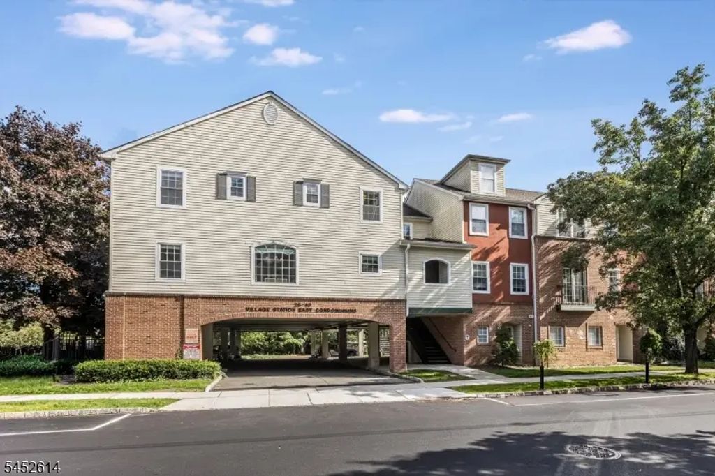 26-40 Church St Unit 12, South Orange Village Twp.