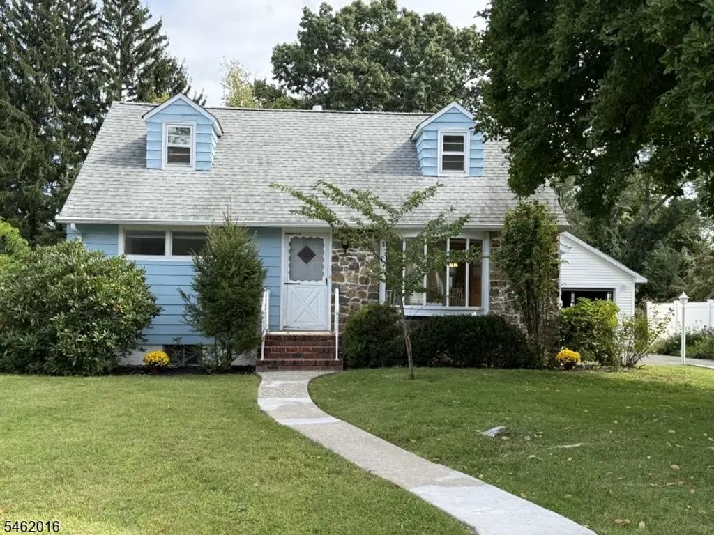16 Sandra Ln, Randolph Twp.