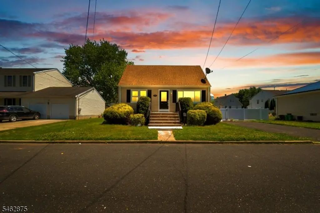 197 Delaware Ave, Aberdeen Twp.