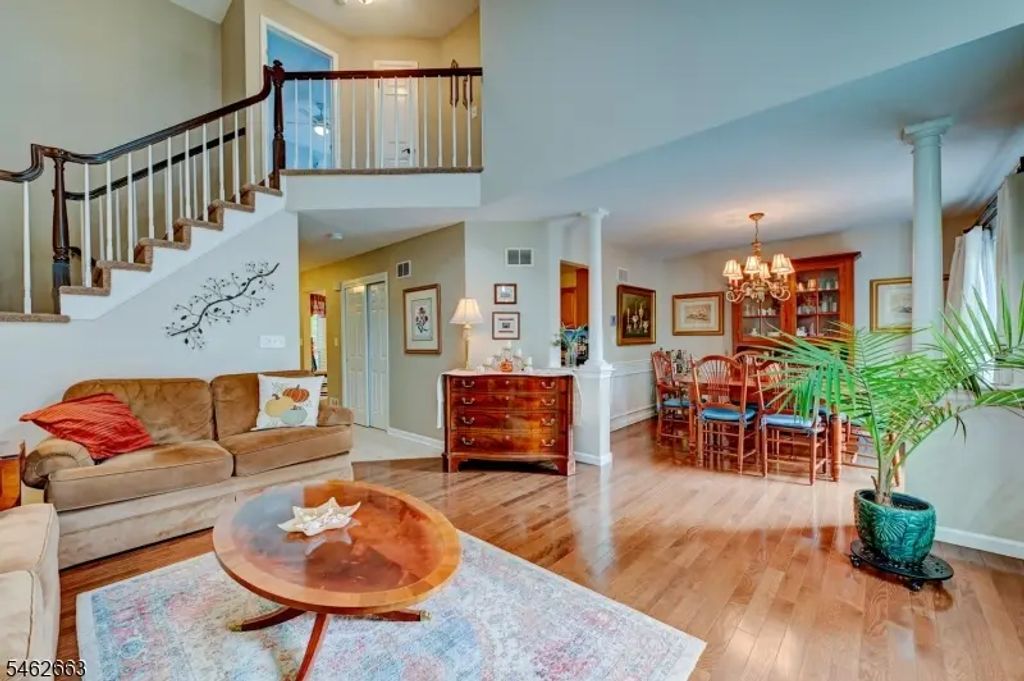 275 Morning Glory Ct, Readington Twp.