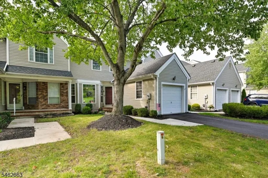 275 Morning Glory Ct, Readington Twp.