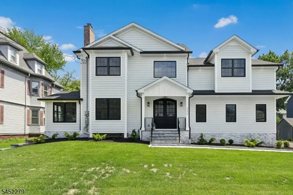 306 Orange Ave, Cranford Twp.