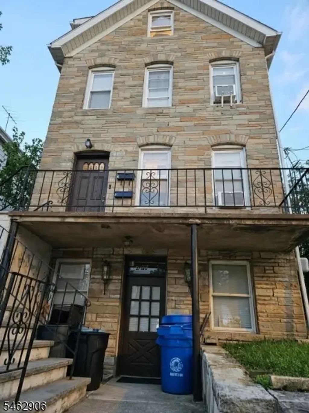 435 Washington St, Carlstadt Boro