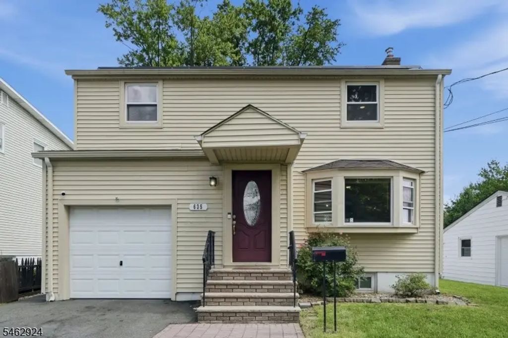 635 Robinson Ter, Union Twp.