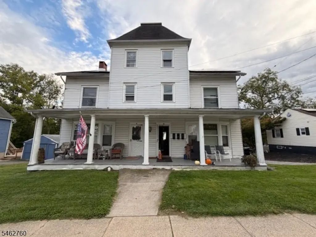 8-10 Barrett Ave, Newton Town