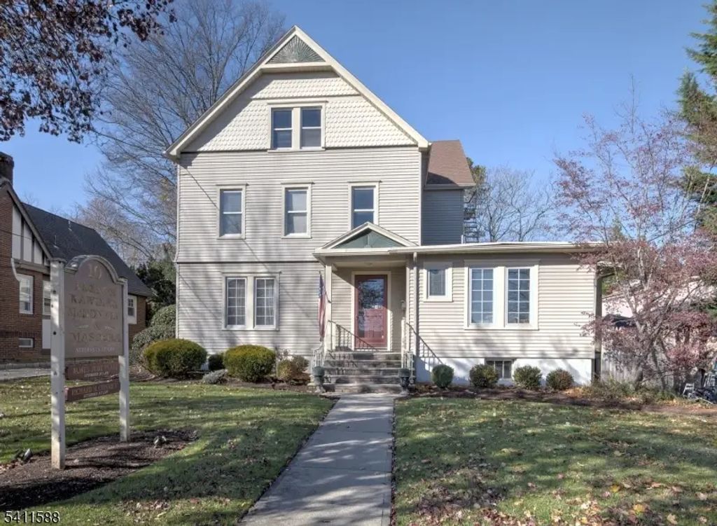 10 S Prospect St, Verona Twp.