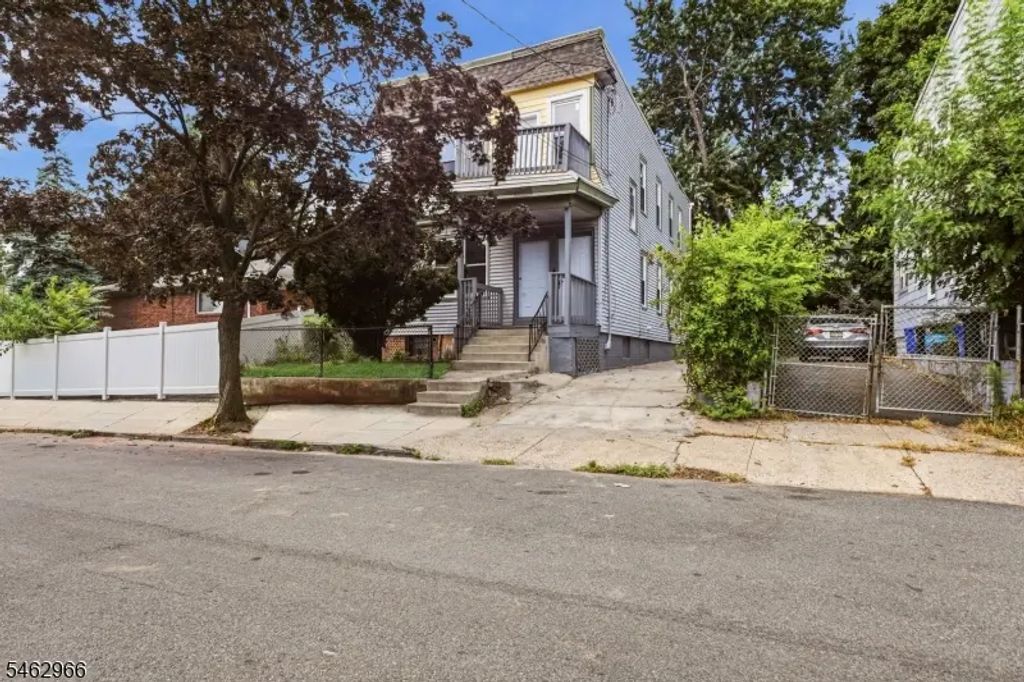 407 Chadwick Ave, Newark City