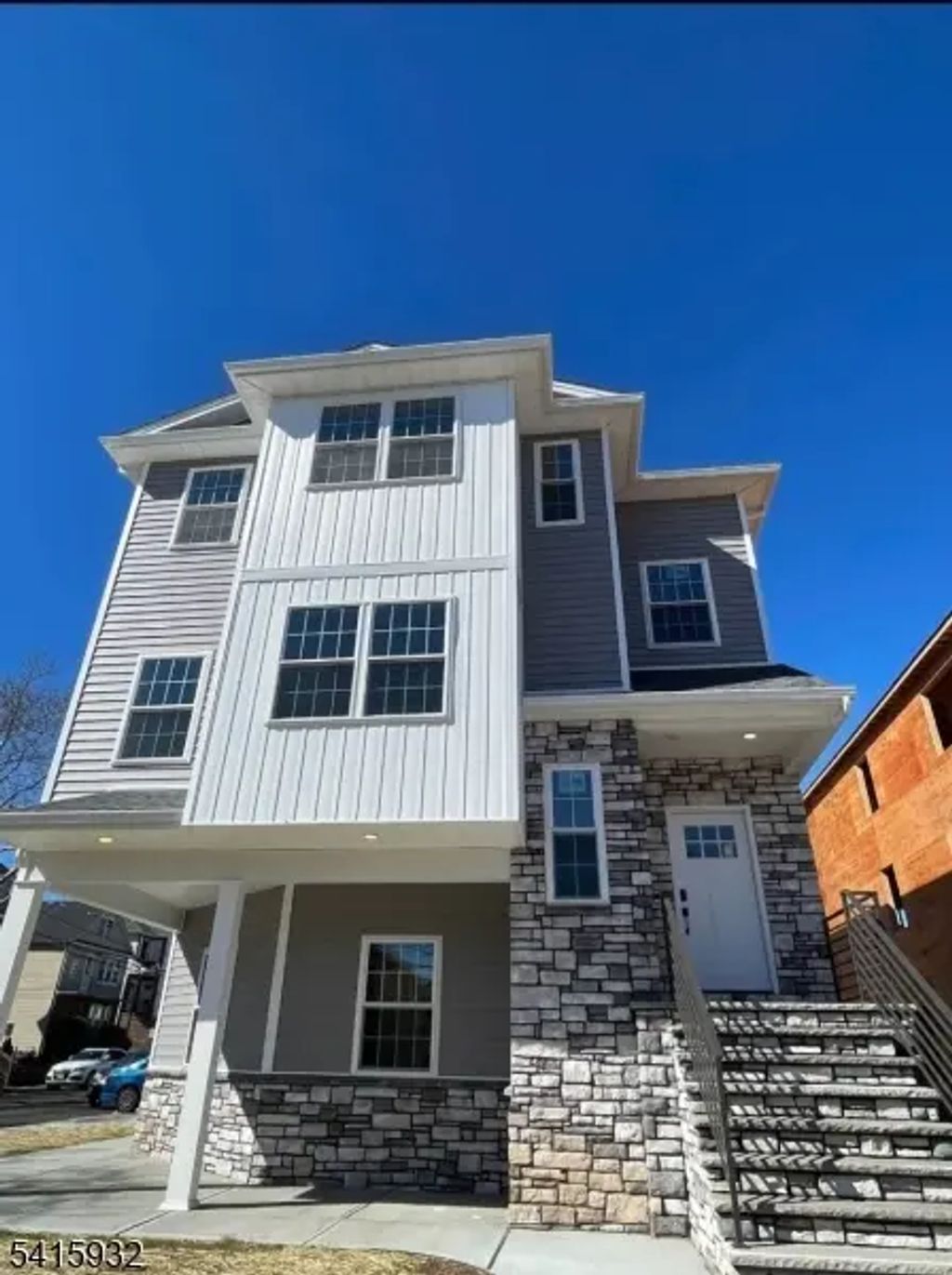 1036 Cross Ave, Elizabeth City