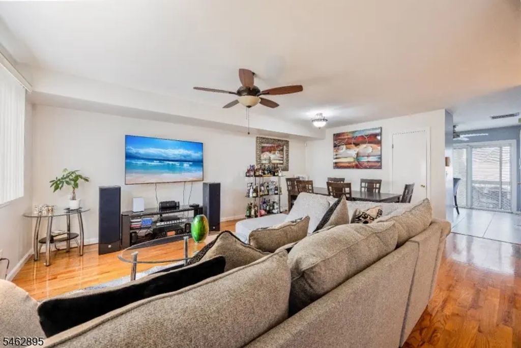 306 Arsdale Ter, Union Twp.