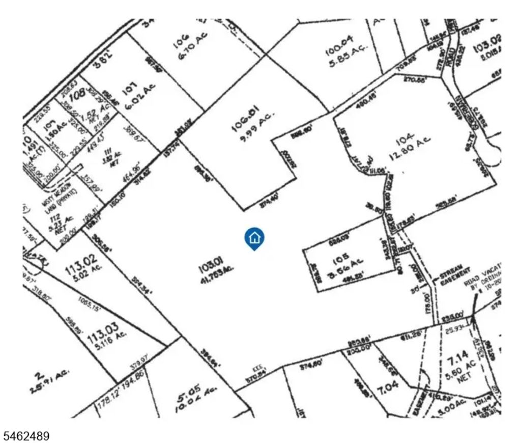 208 Sassafras Lane, Lebanon Twp.