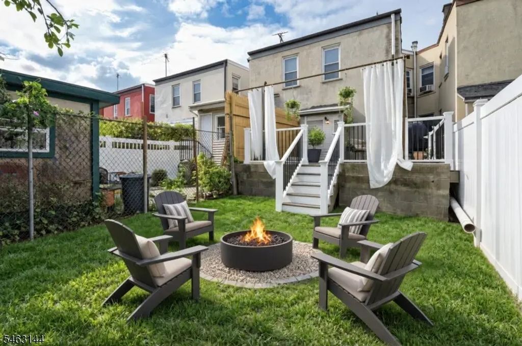 103 Napoleon St, Newark City