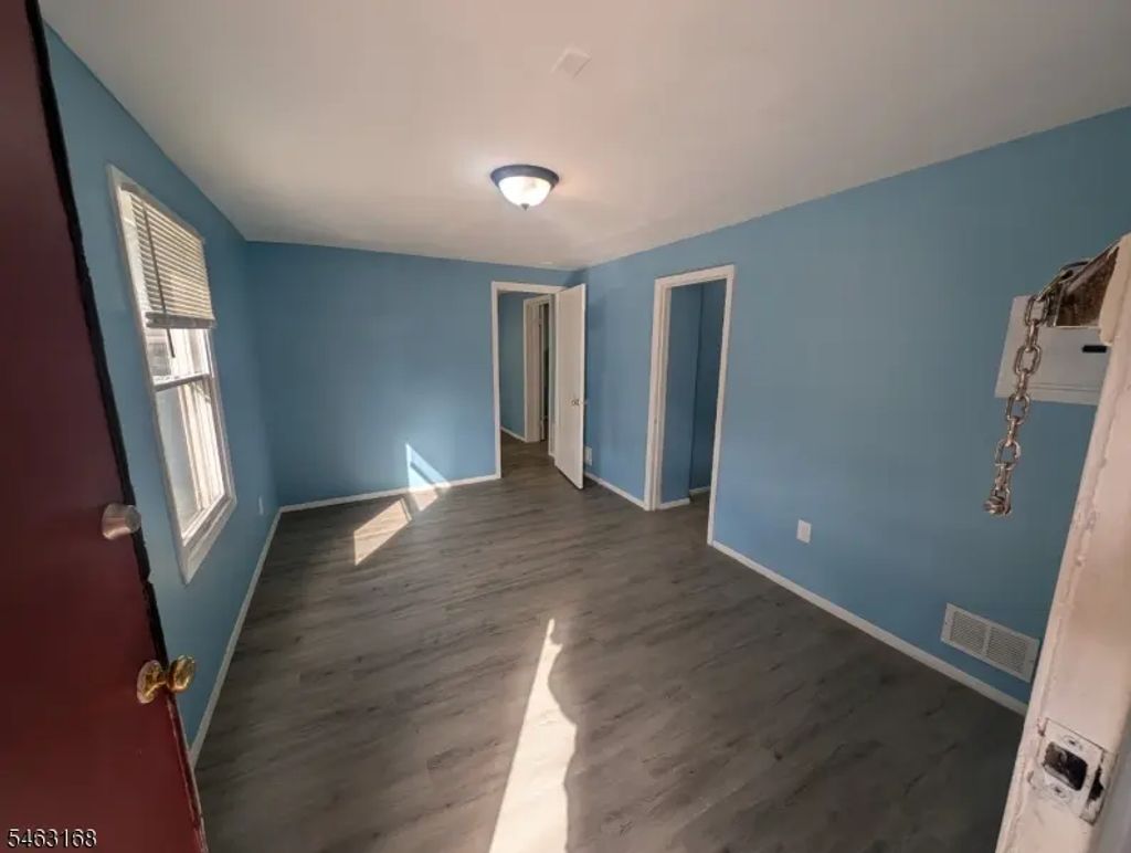 343 Belleville Ave Unit C, Bloomfield Twp.