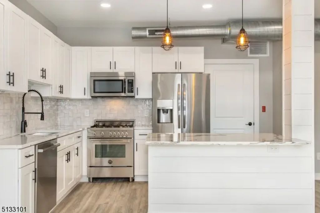 31 Berkshire Valley Rd, Roxbury Twp.