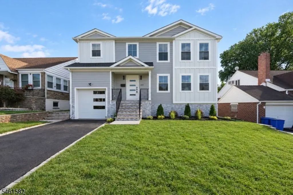 319 Delaware Ave, Union Twp.