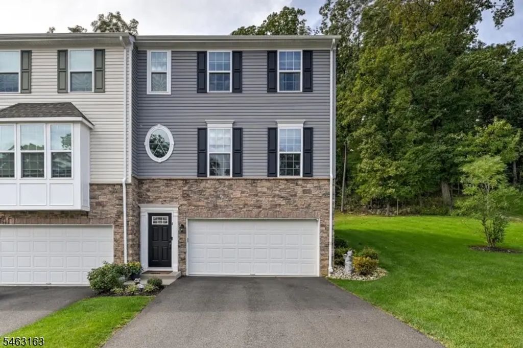 4 Woodland Way, Mount Arlington Boro