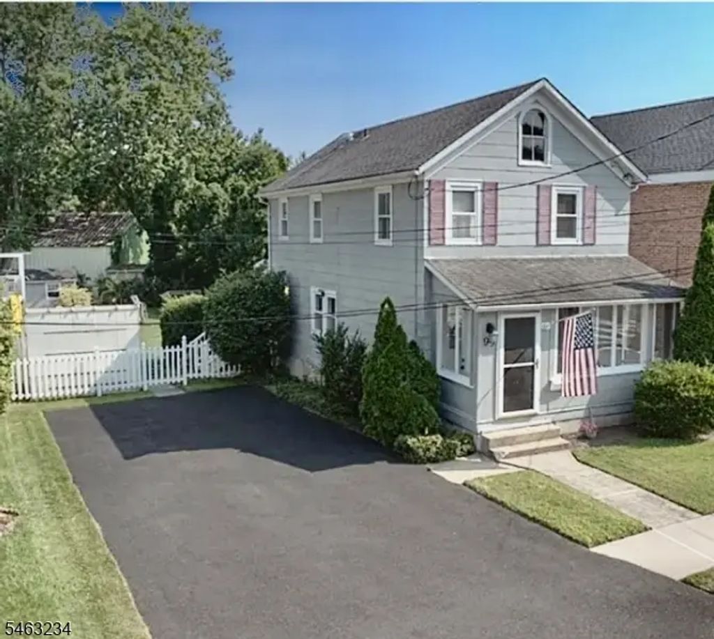 99 Madison St, Newton Town