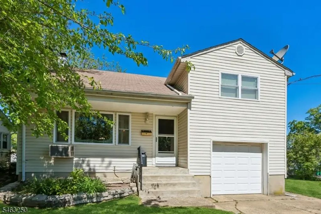 844 Lakeshore Dr, Aberdeen Twp.