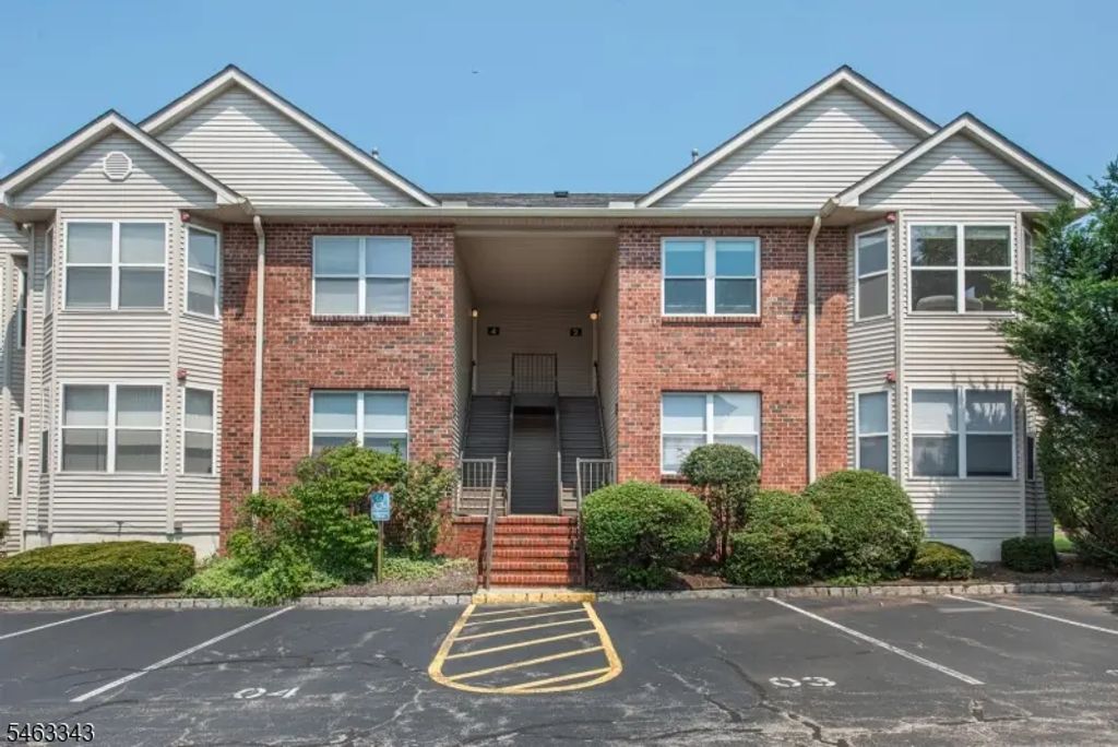 3 Jennifer Dr, East Hanover Twp.