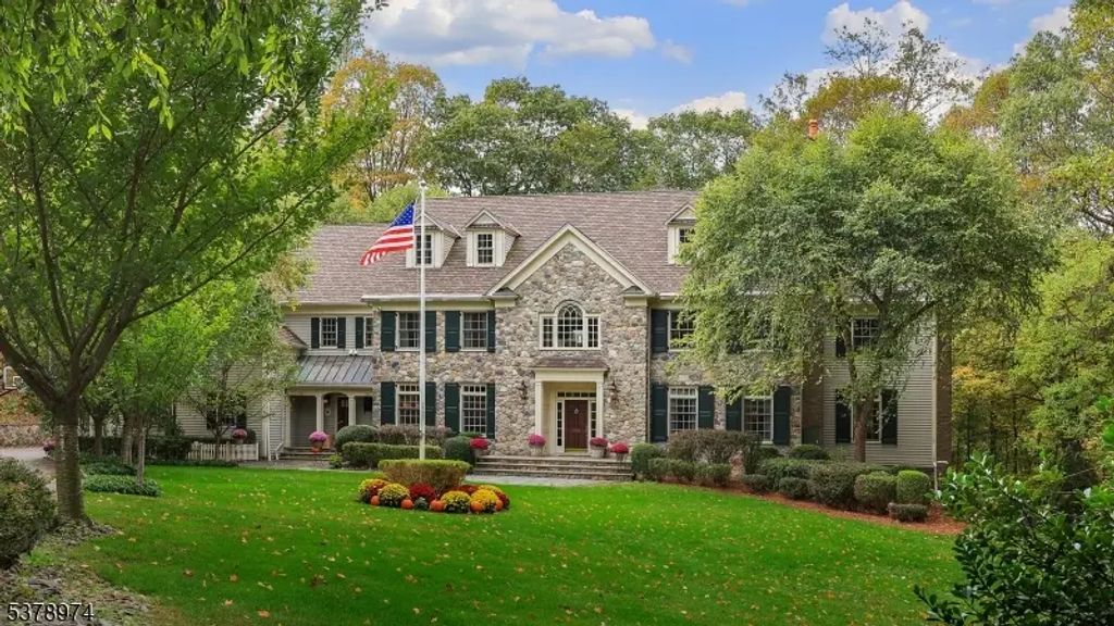 23 Charlotte Hill Dr, Bernardsville Boro