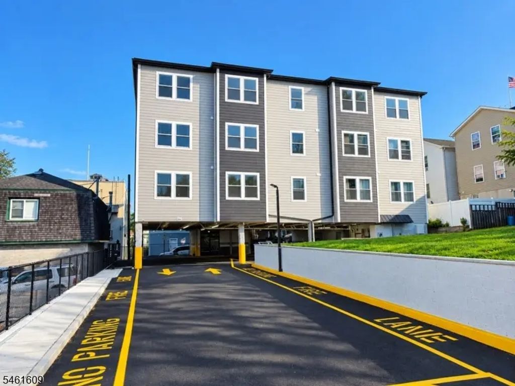 17 Wickham St, Passaic City