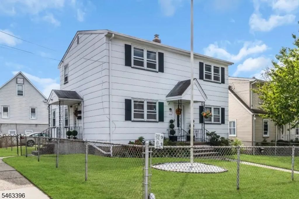115 Van Riper Ave, Clifton City