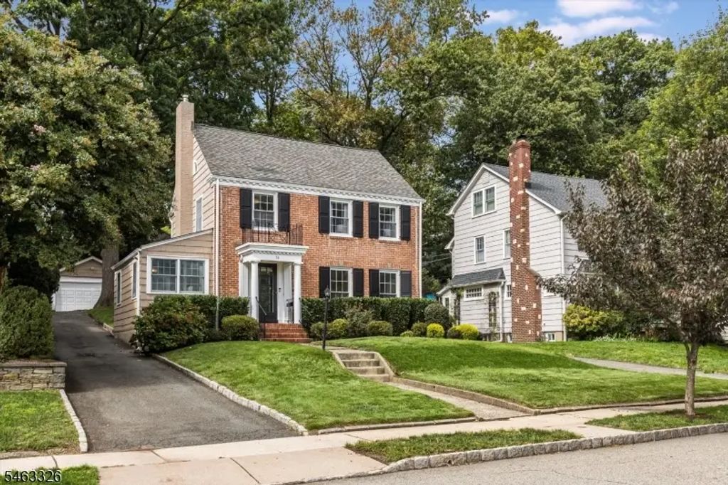 36 Chapman Pl, Glen Ridge Boro Twp.