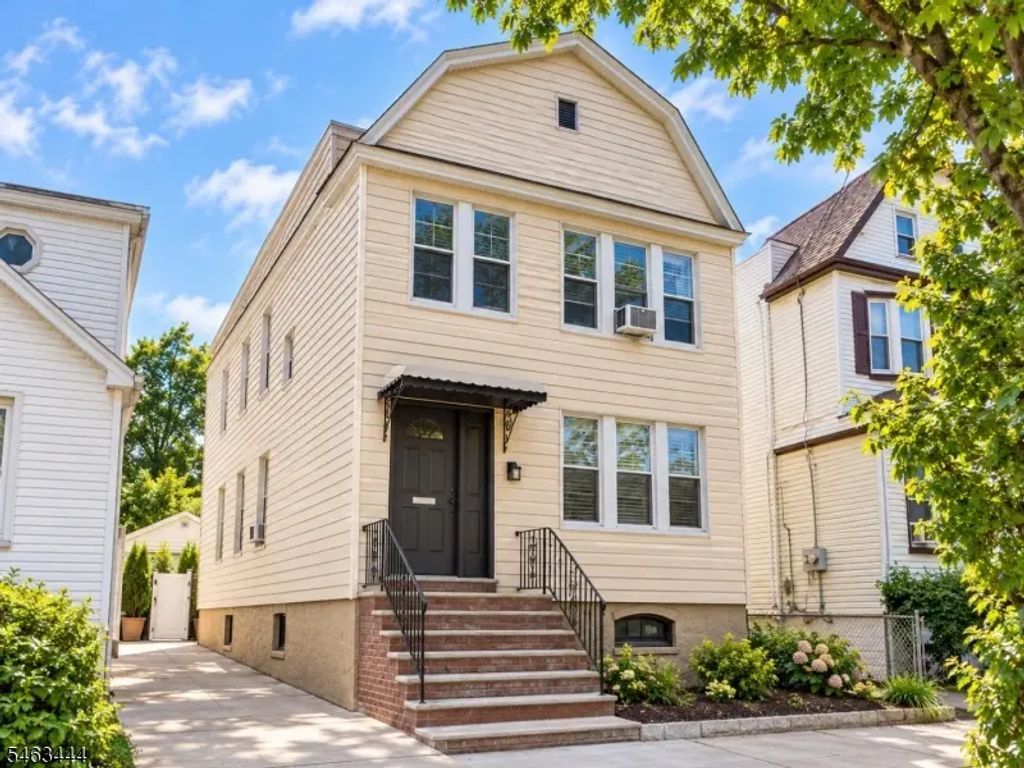124 Nelson Ave, Jersey City