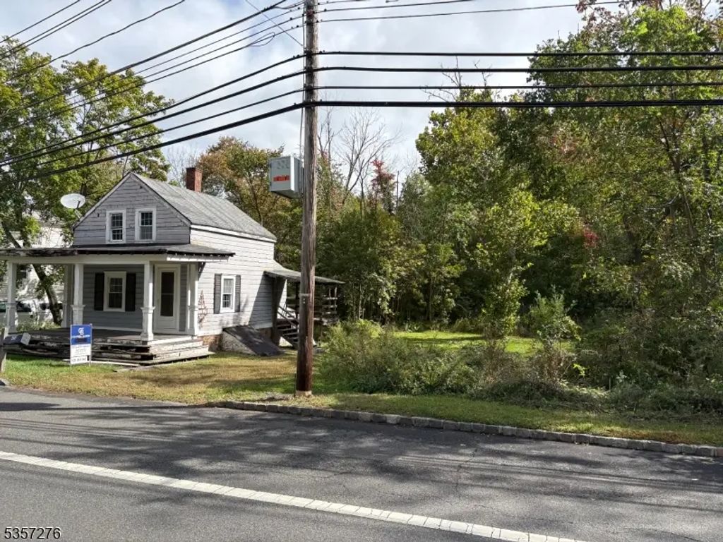 494 Southern Blvd, Chatham Twp.