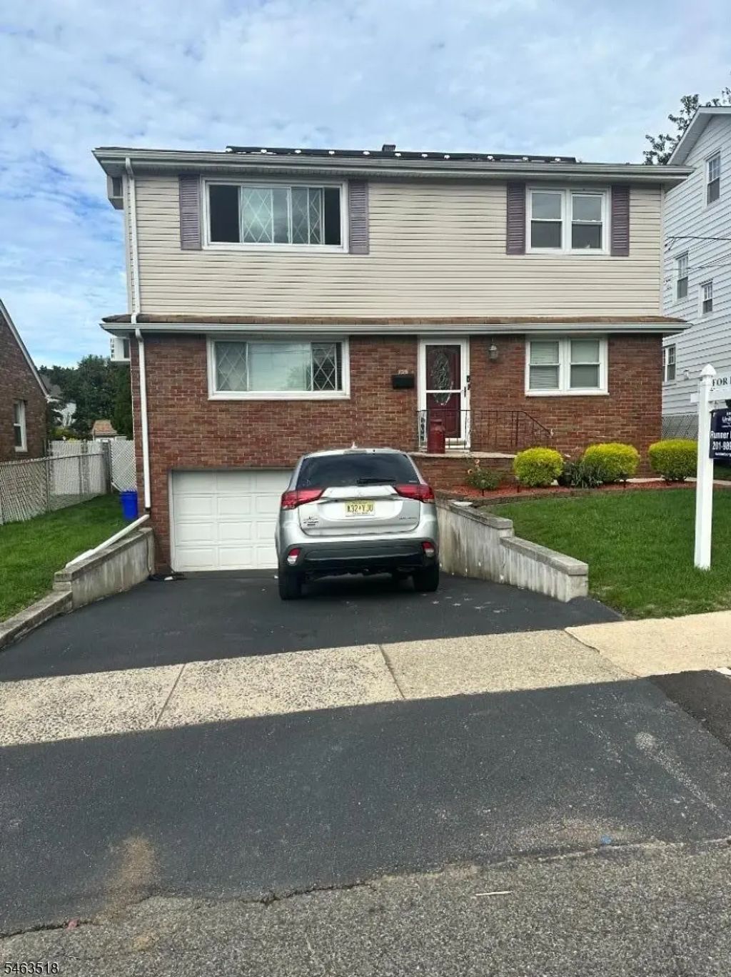 739 Lake Ave, Lyndhurst Twp.