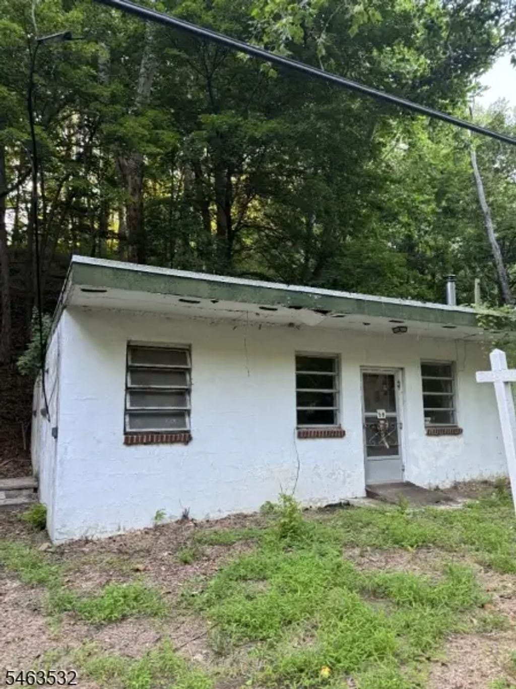 58 Hollow Rd, Lebanon Twp.