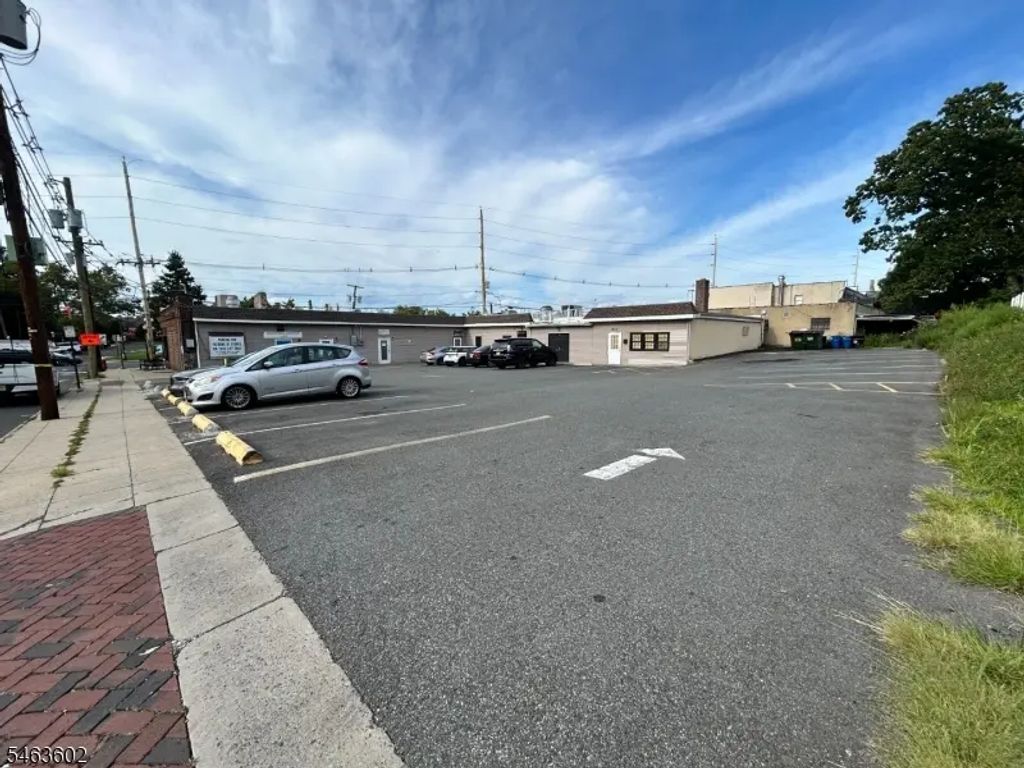 321 South Ave, Westfield Town