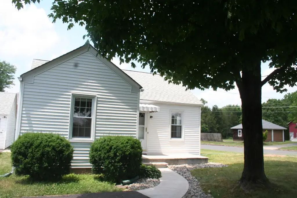 786 Route 206, Hillsborough Twp.