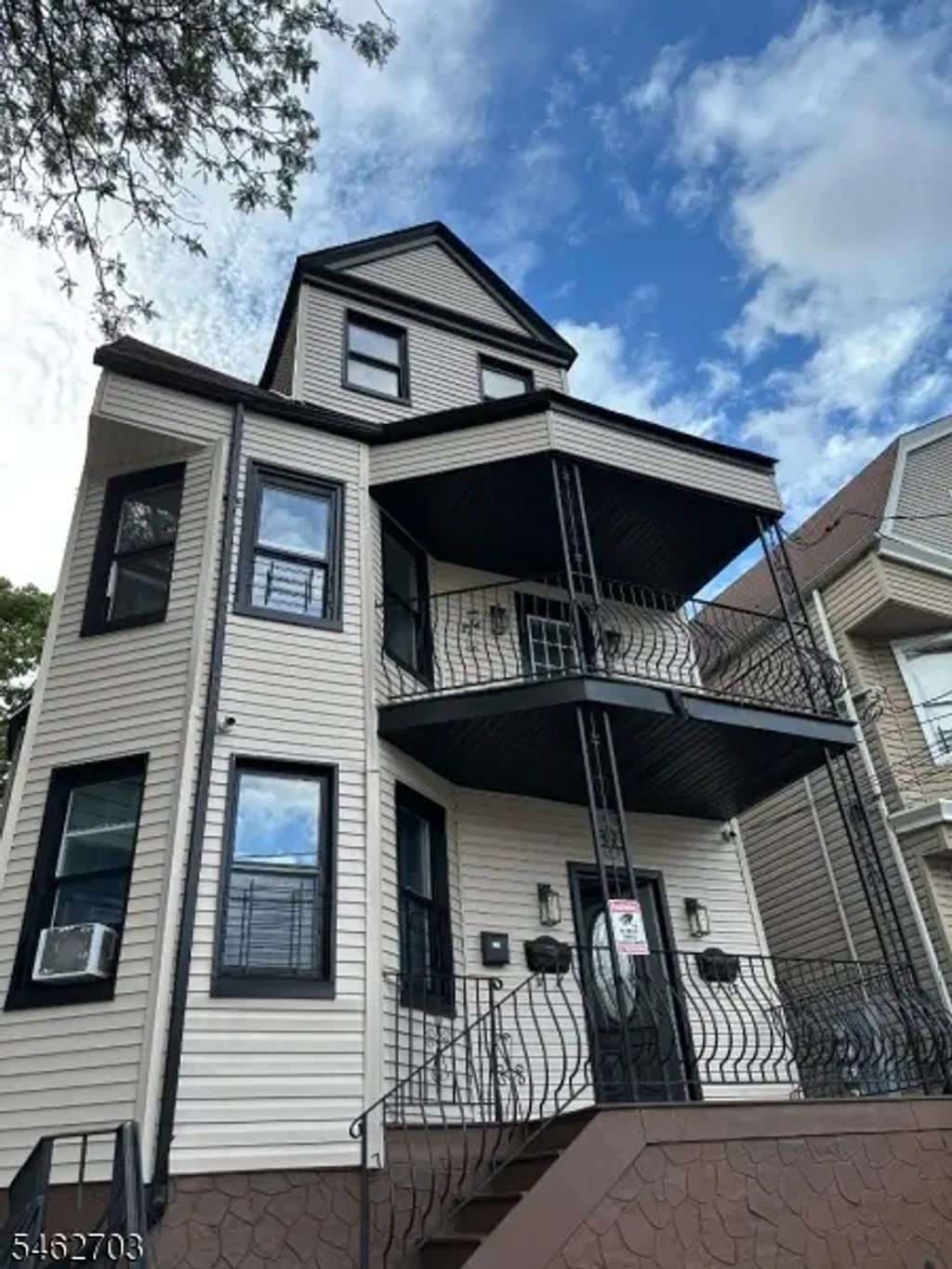 891 S 14th St, Newark City