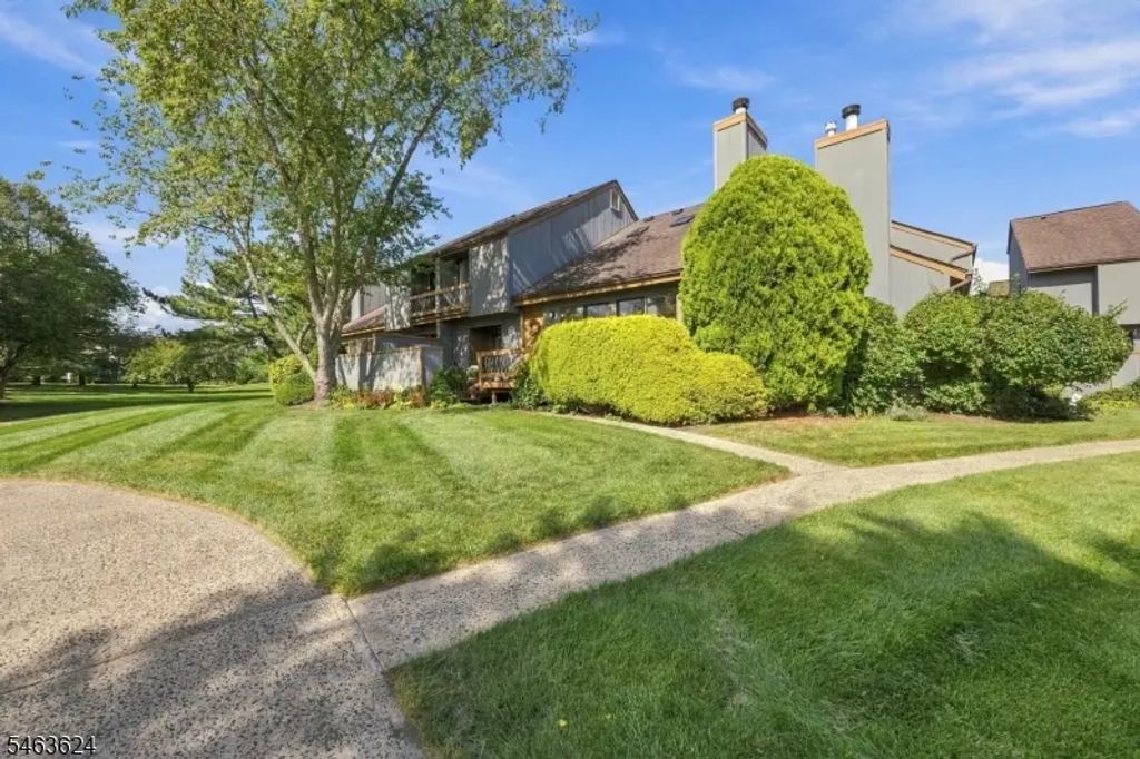 27 Chestnut Ct, Bernards Twp.