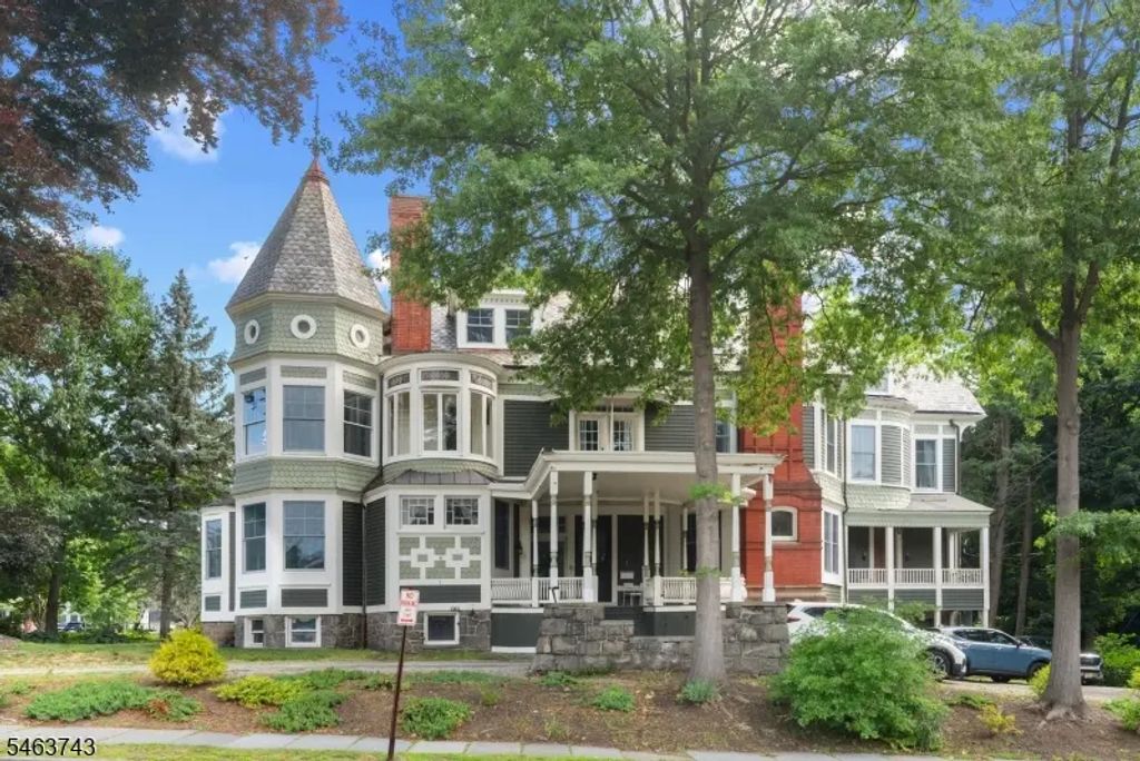 1 Franklin Pl, Morristown Town