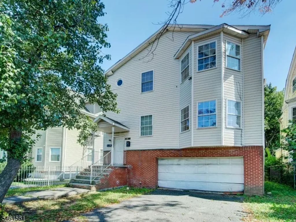 134 S Grove St, East Orange City