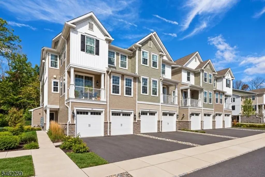 161 Jasmine Drive, Warren Twp.