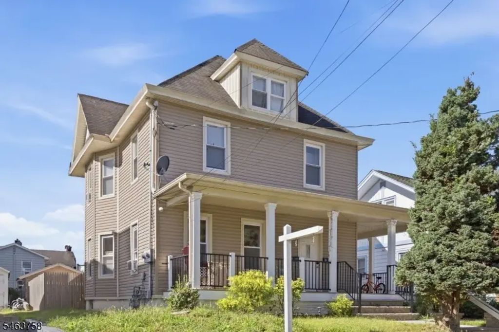86 Maple Ave Ab, Dover Town