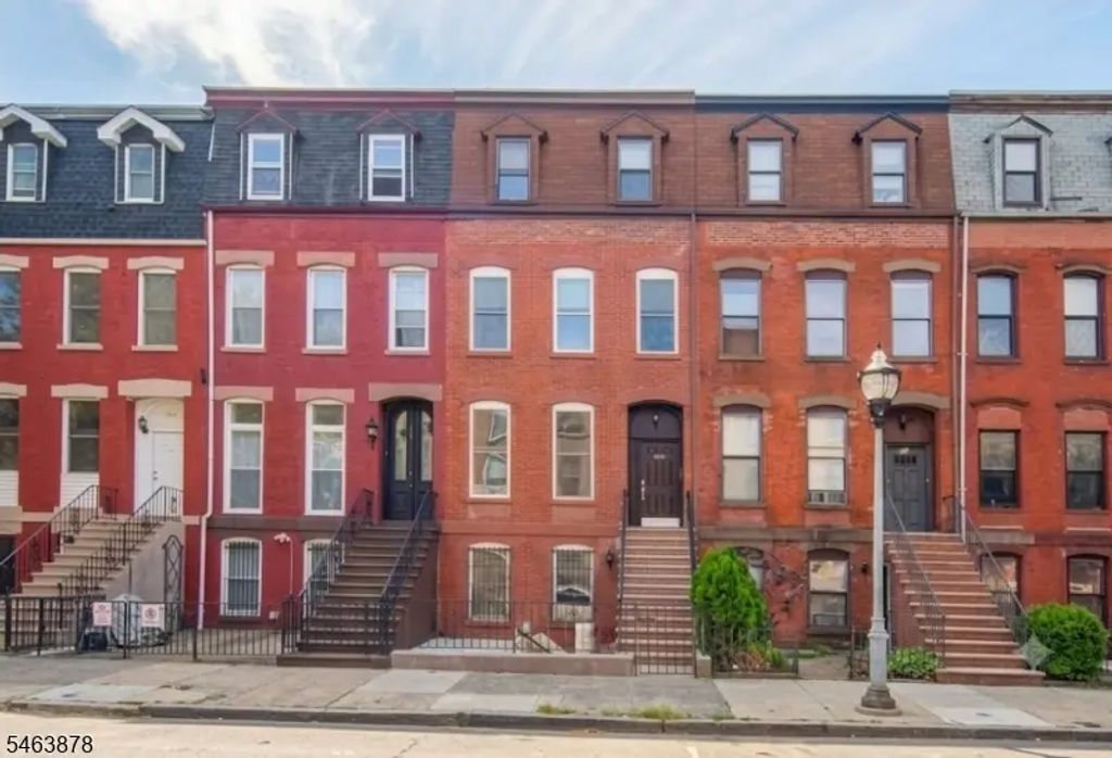 545 Bramhall Ave, Jersey City